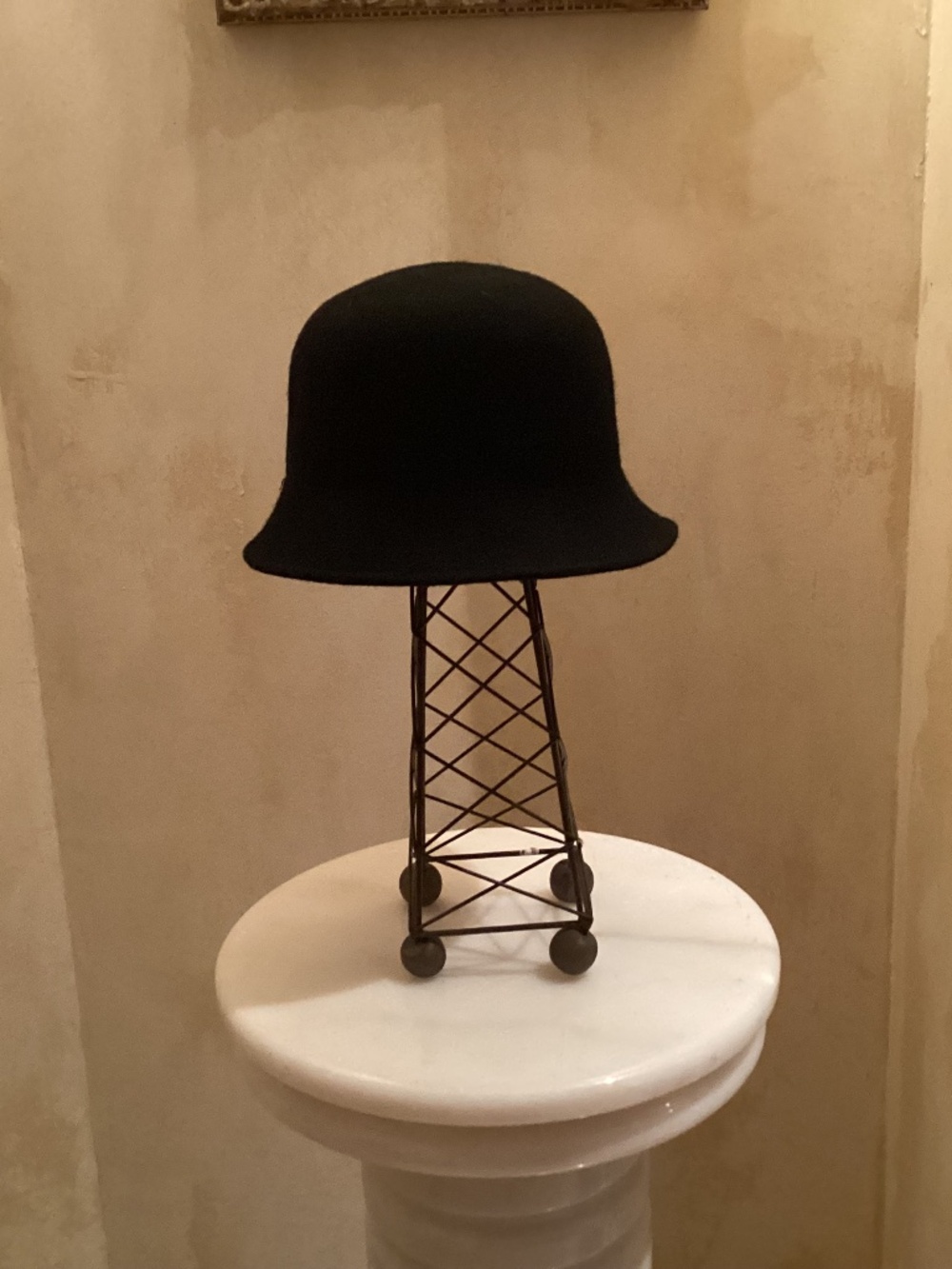 BLACK ITALIAN 100% WOOL BUCKET HAT - SIZE OS